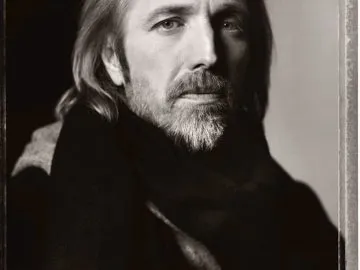 tom-petty-by-Mark-Seliger-736×942