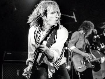 bb23-2017-fea-tom-petty-tribute-x5-billboard-1500-768×433